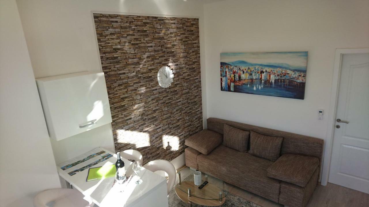 Apartments Budin Adri & Robi Rijeka City Center Exterior photo
